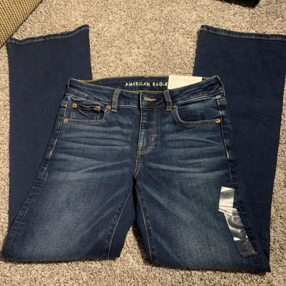 American eagle jeans boyfriend super stretch short low rise SZ 2 nwt - Picture 2 of 6
